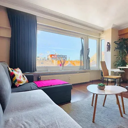 2 Bedroom Cozy In Οστένδη