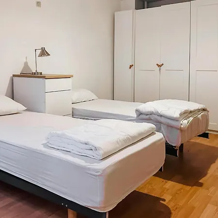 2 Bedroom Cozy In Apartment Ostende