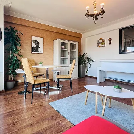 Gorgeous In With Kitchen Apartment