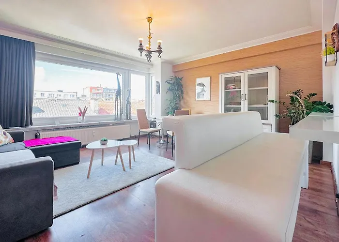 2 Bedroom Cozy In Appartement *