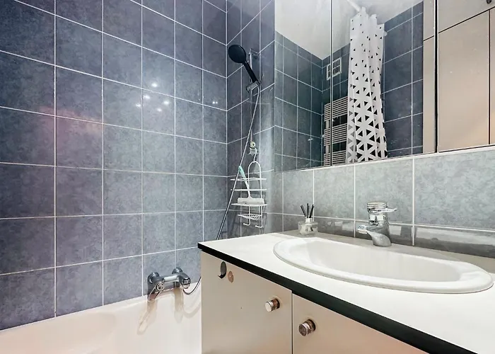 Appartement 2 Bedroom Cozy In *