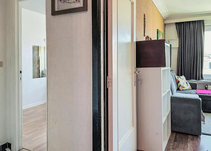 2 Bedroom Cozy In Appartement Oostende