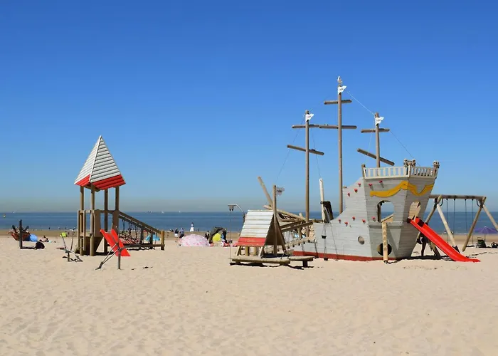 2 Bedroom Cozy In Apartment